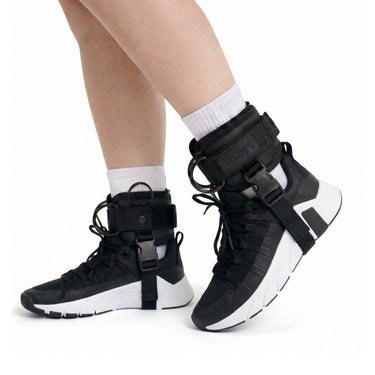 Totally Black Shackle 